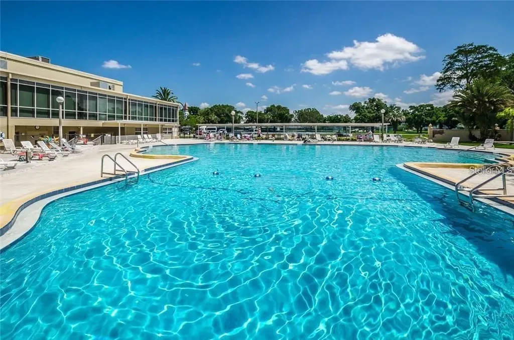2359 Finlandia Lane Clearwater FL 33763