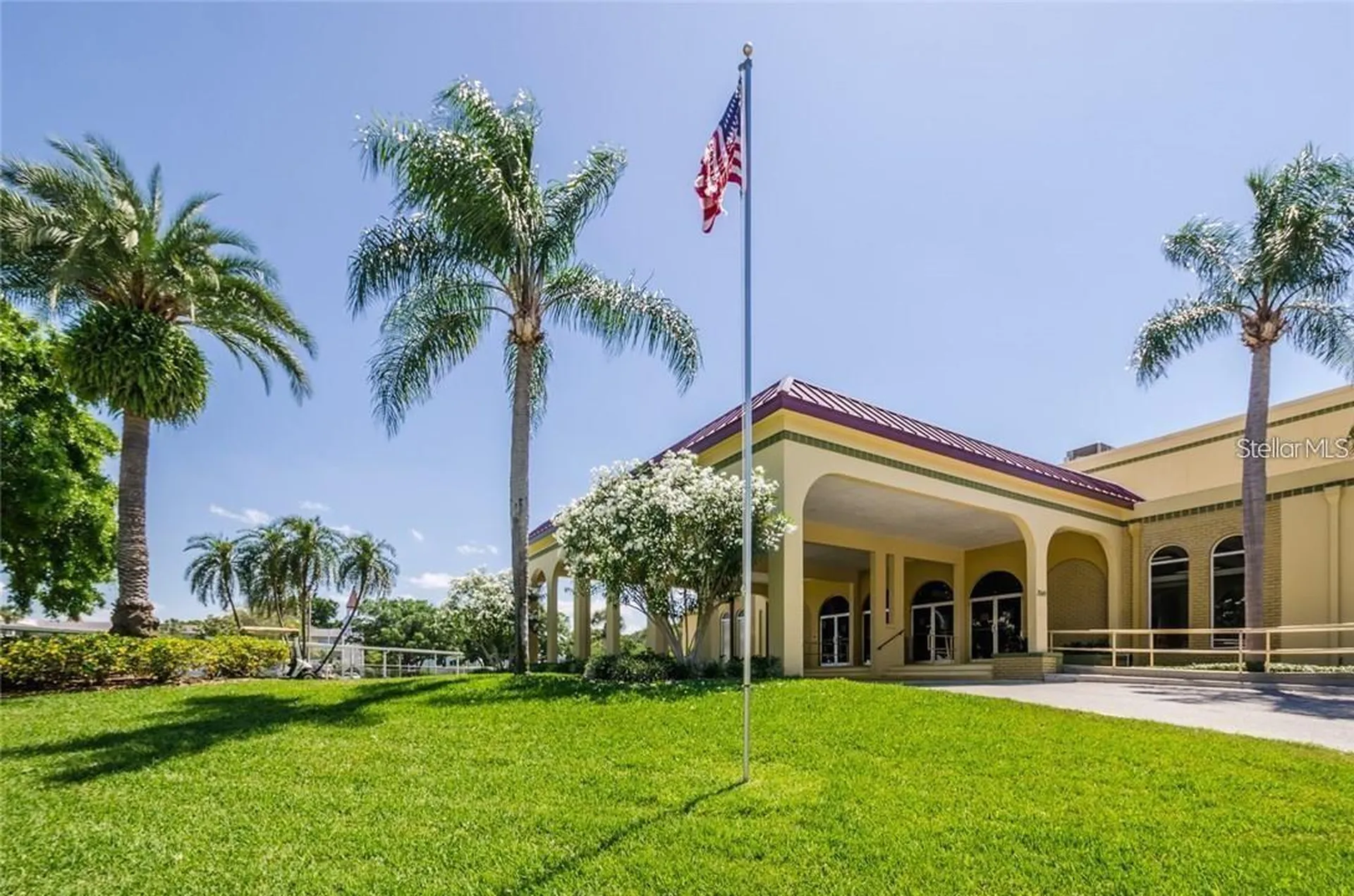 2359 Finlandia Lane Clearwater FL 33763