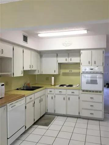 2359 Finlandia Lane Clearwater FL 33763
