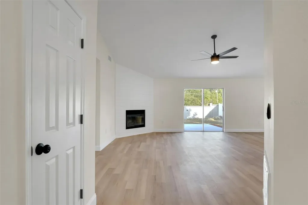 3311 Queens Cove Loop Winter Haven FL 33880