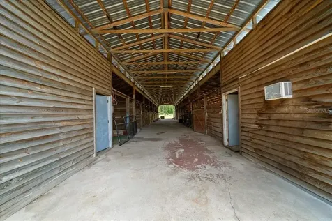 18585 N Highway 329 Reddick FL 32686