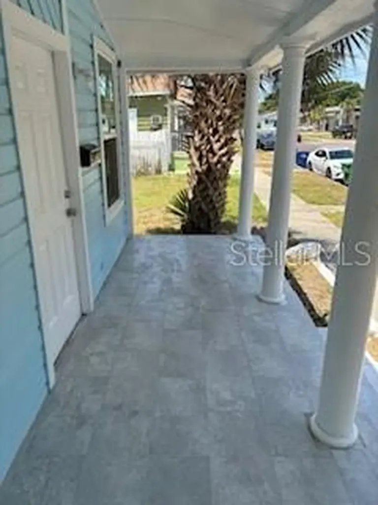 2524 W Chestnut Street Tampa FL 33607