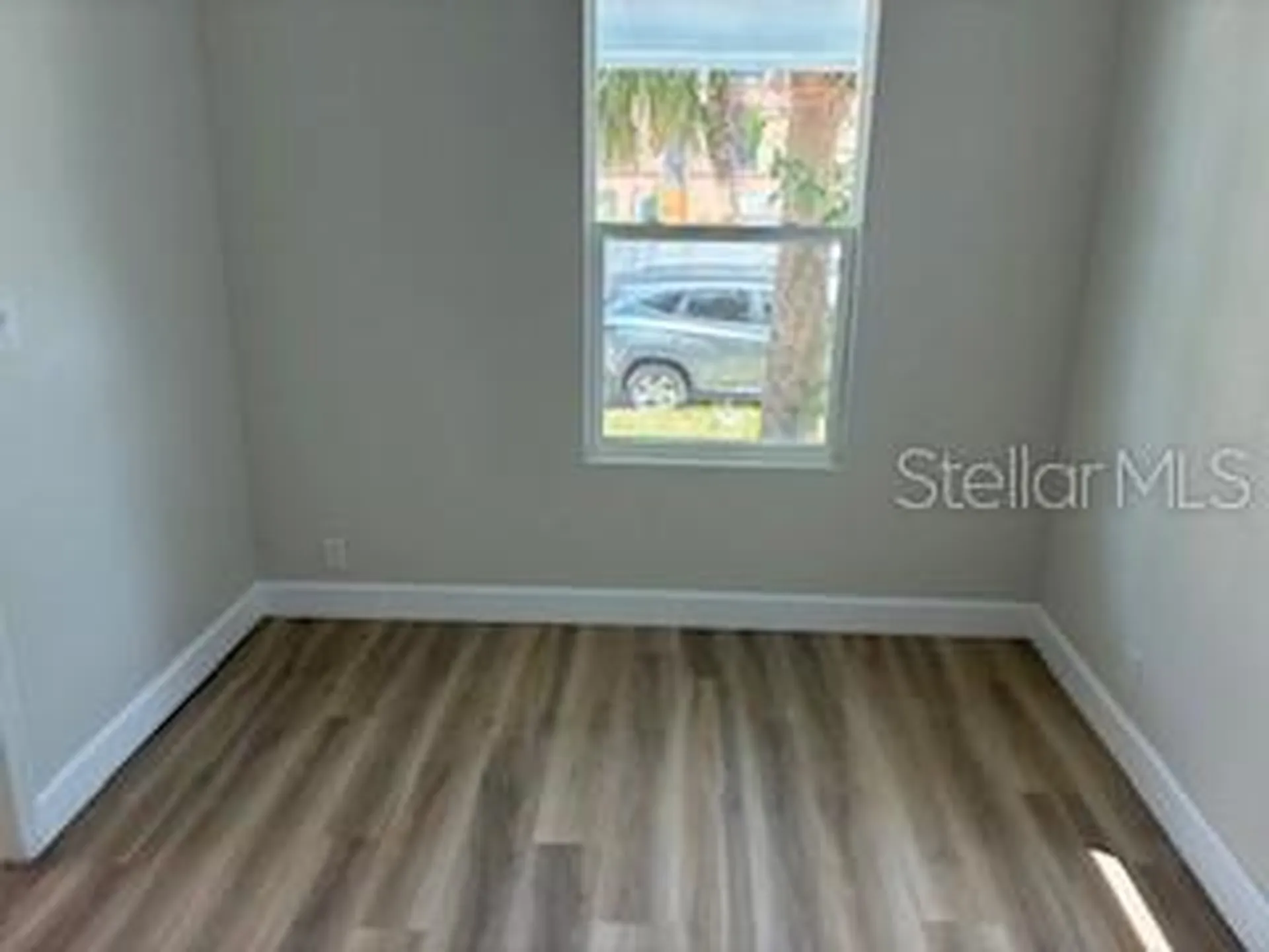 2524 W Chestnut Street Tampa FL 33607