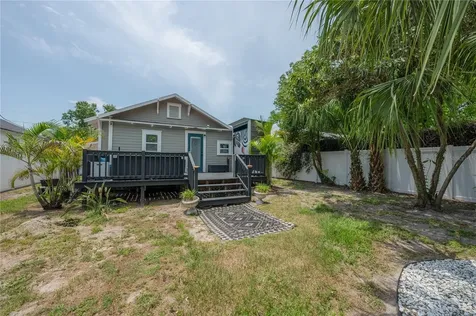 1010 E Curtis Street Tampa FL 33603