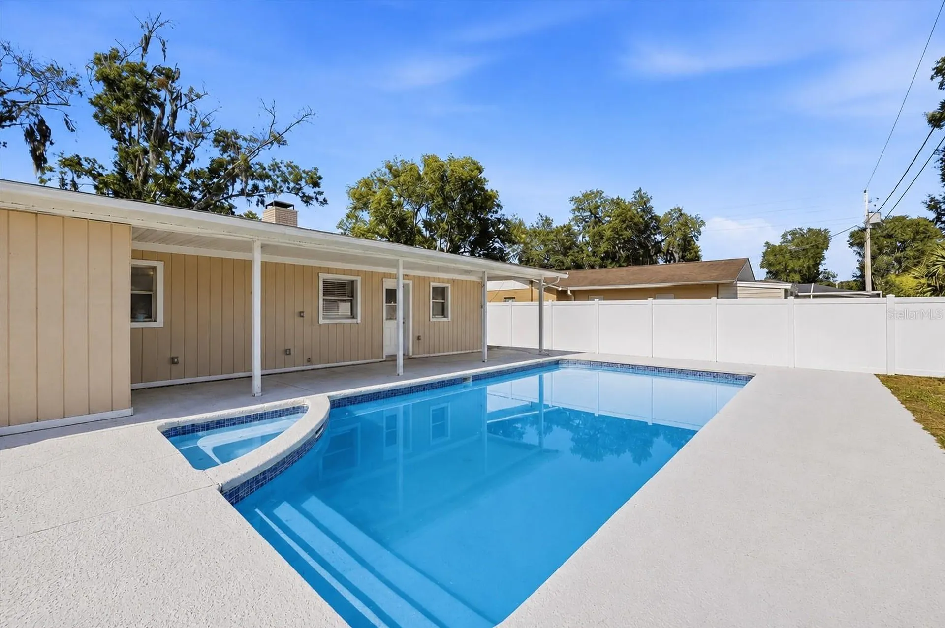 4624 Wisteria Drive Zephyrhills FL 33542