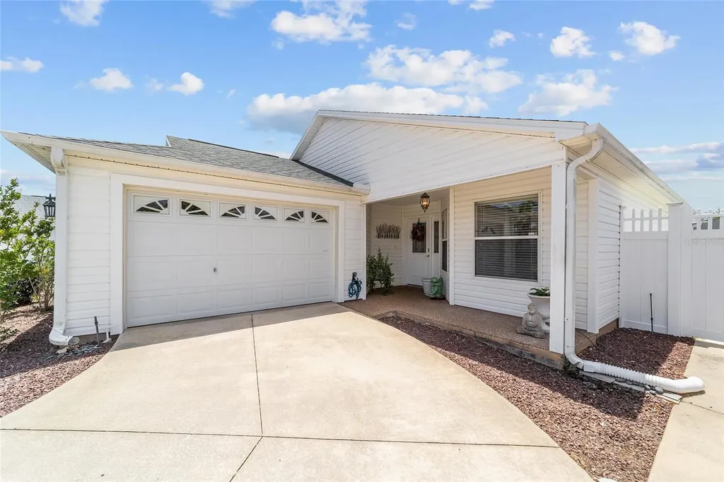 418 Flossmoor Court The Villages FL 32162