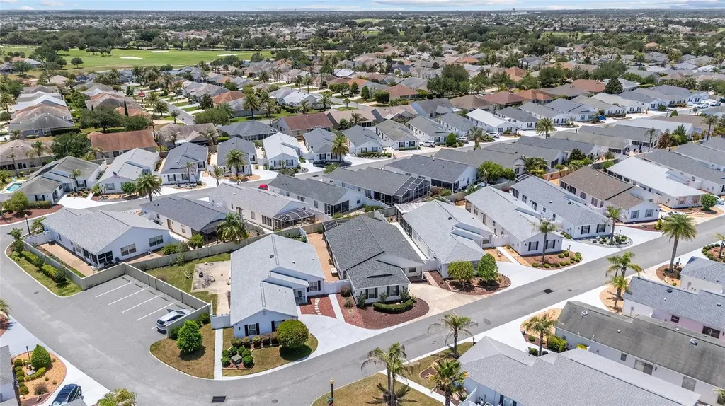 418 Flossmoor Court The Villages FL 32162