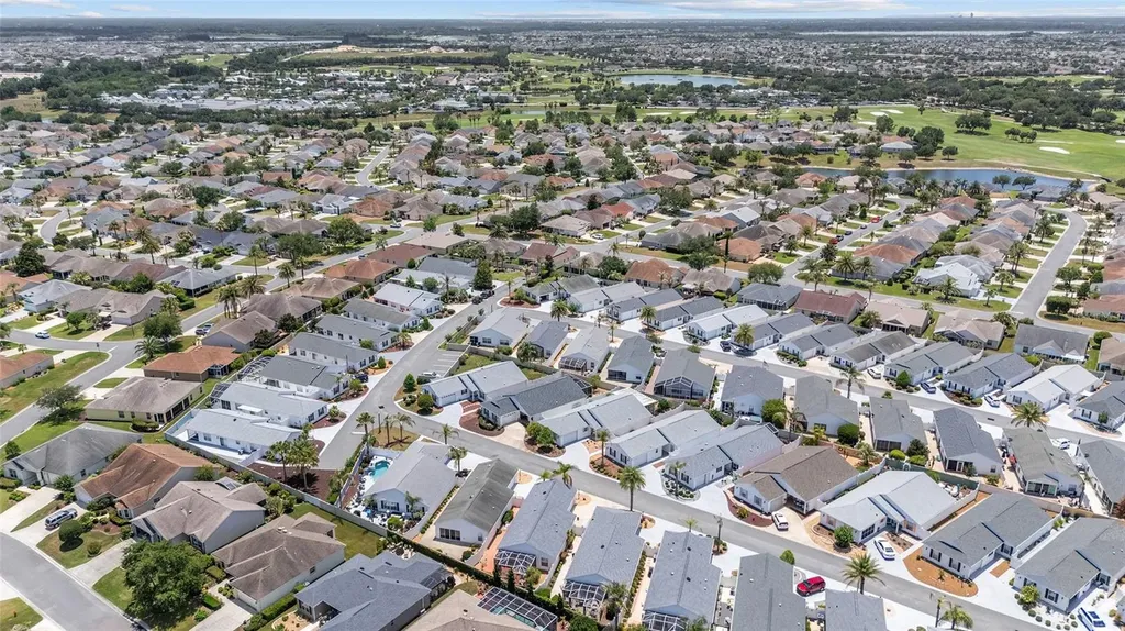 418 Flossmoor Court The Villages FL 32162