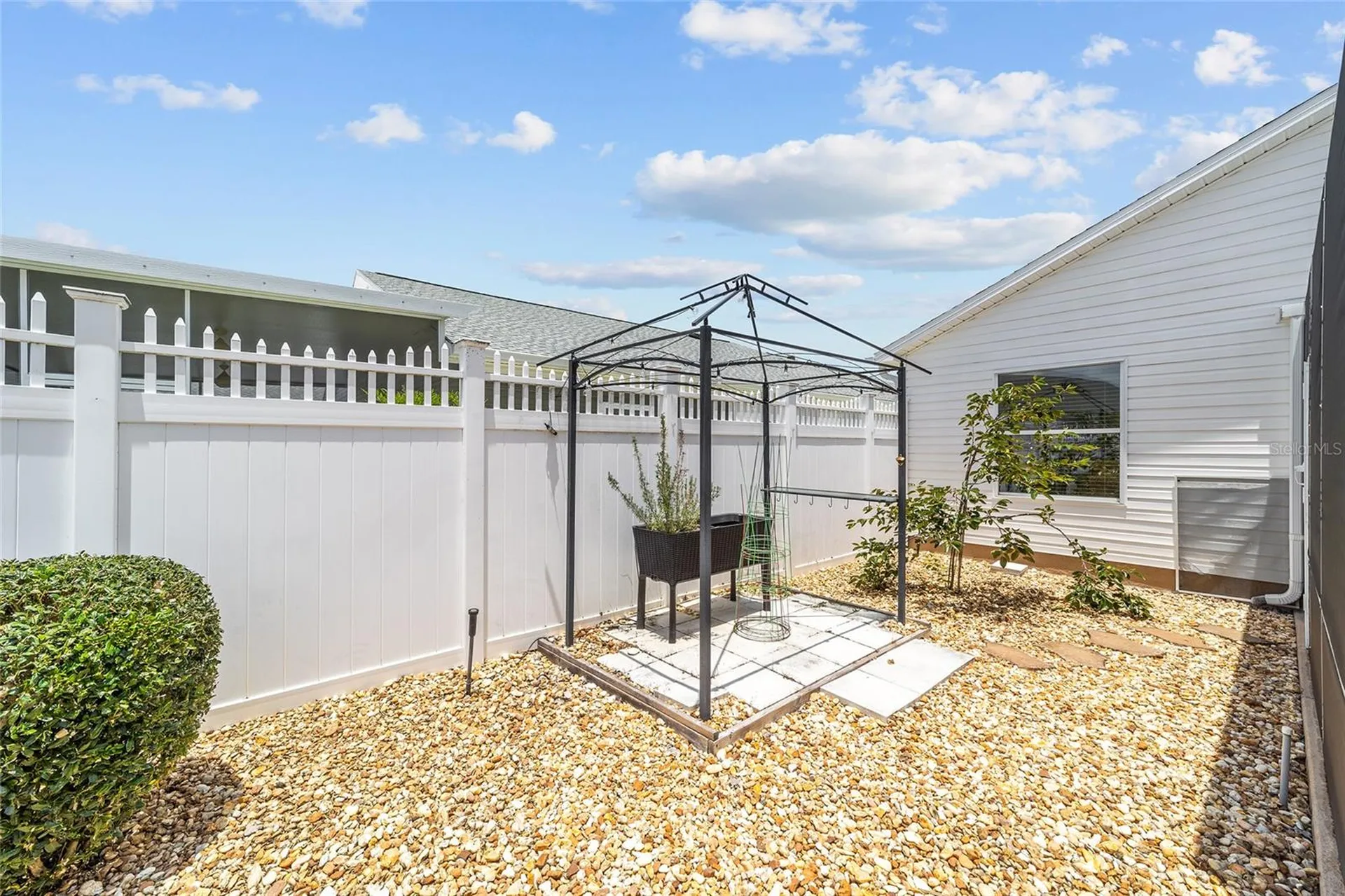 418 Flossmoor Court The Villages FL 32162