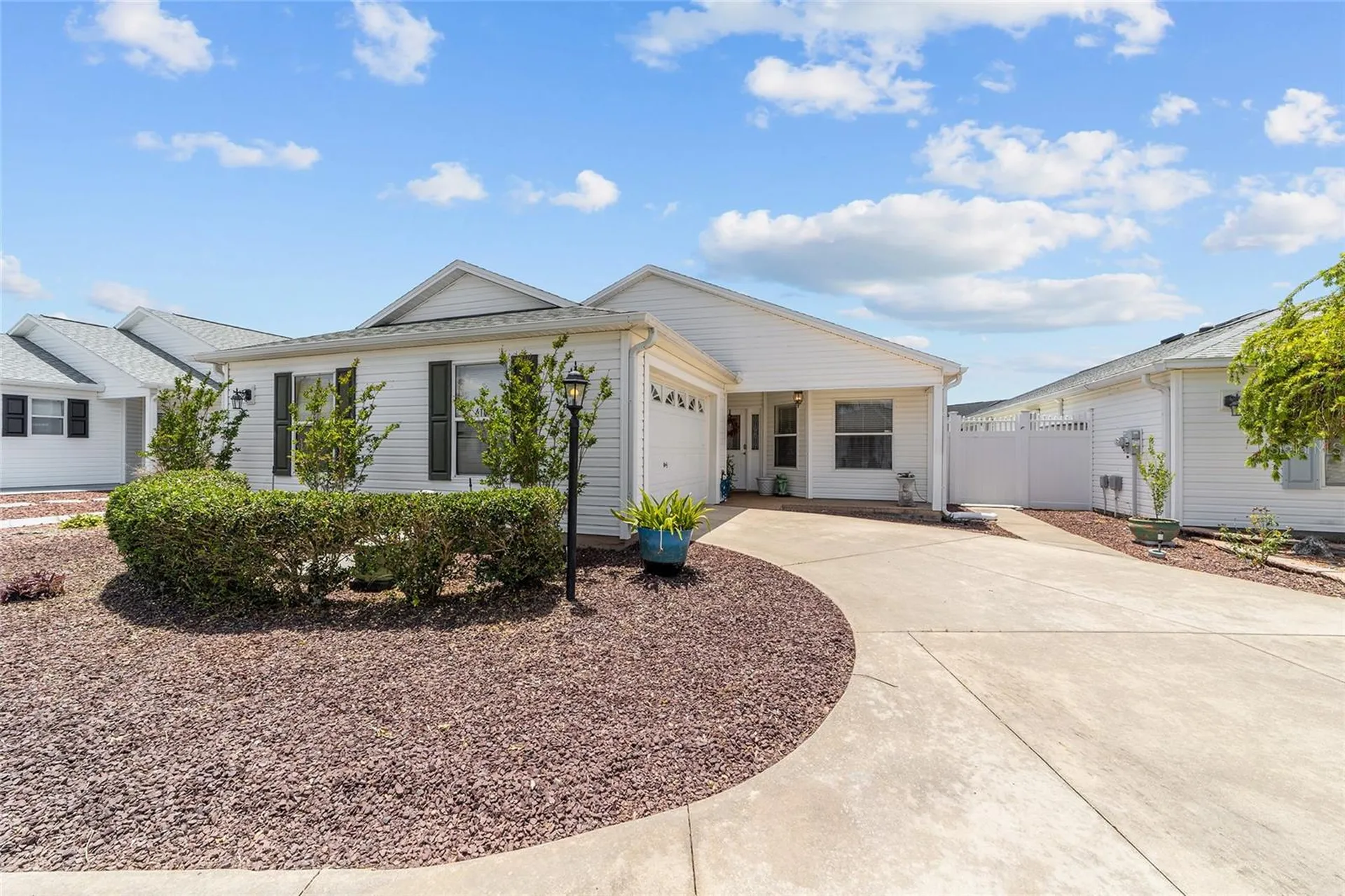 418 Flossmoor Court The Villages FL 32162