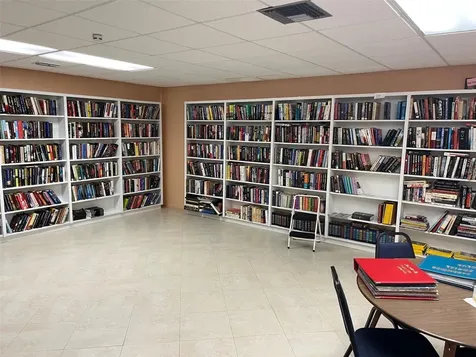 8372 Candlewood Road Seminole FL 33777