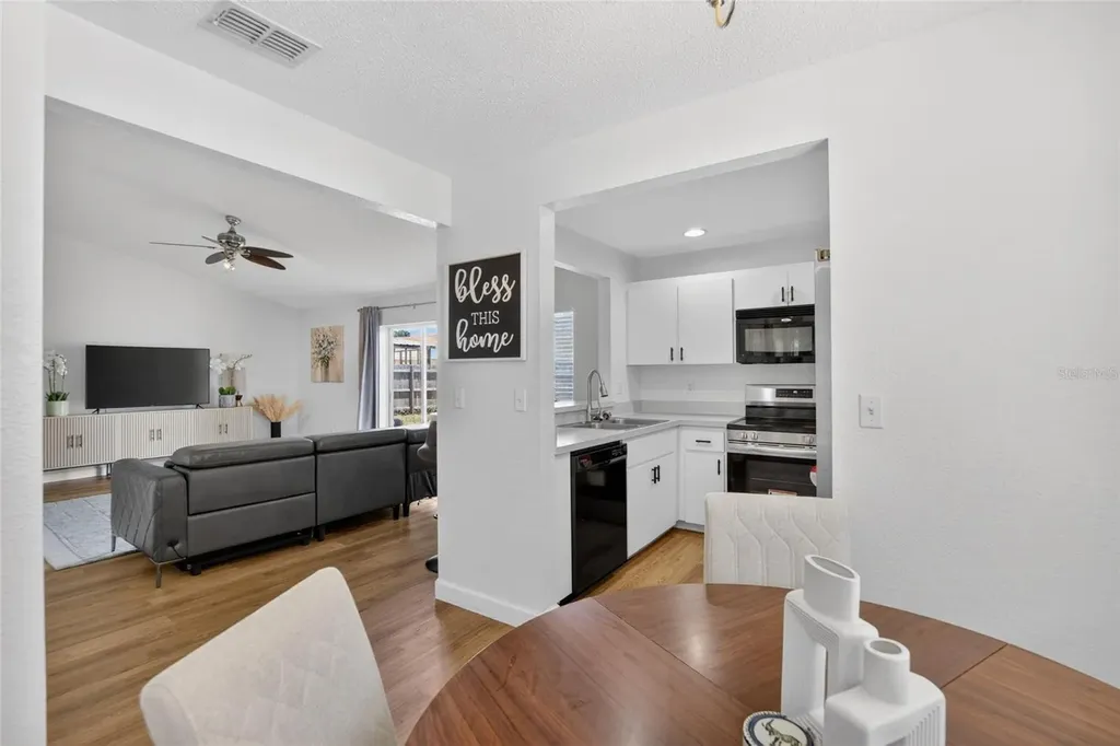 146 Kings Pond Avenue Winter Haven FL 33880