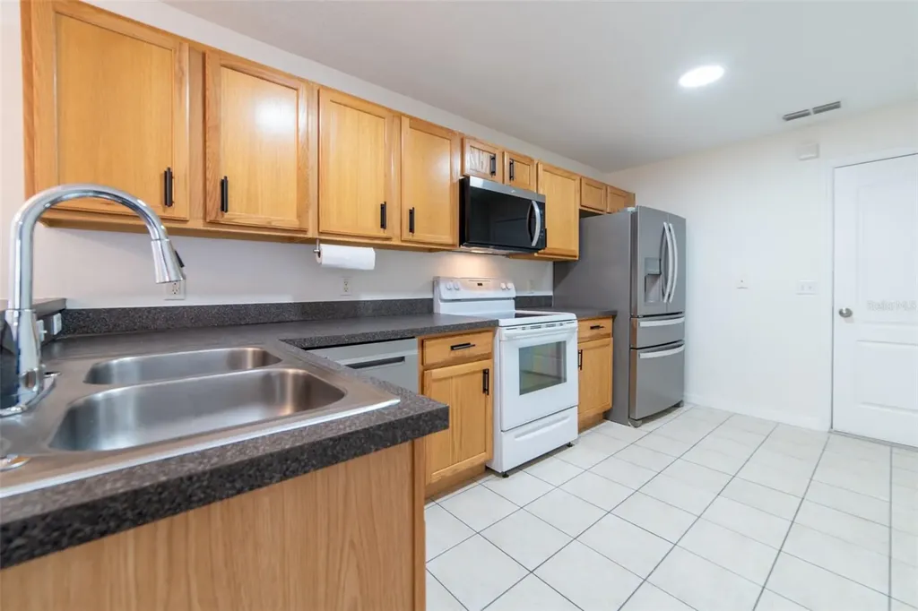 298 Hammock Court Davenport FL 33896