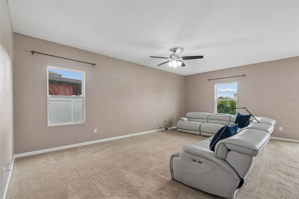 1261 Anchor Bend Drive Ruskin FL 33570
