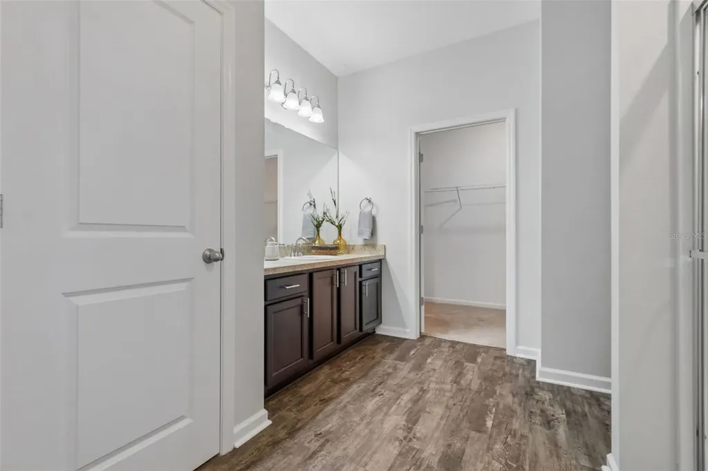 1261 Anchor Bend Drive Ruskin FL 33570