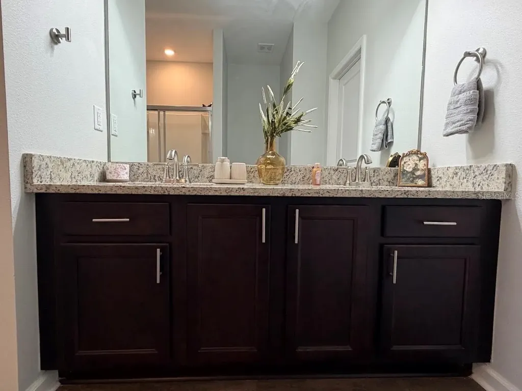 1261 Anchor Bend Drive Ruskin FL 33570