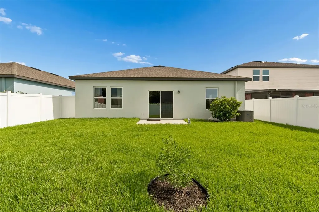 1261 Anchor Bend Drive Ruskin FL 33570