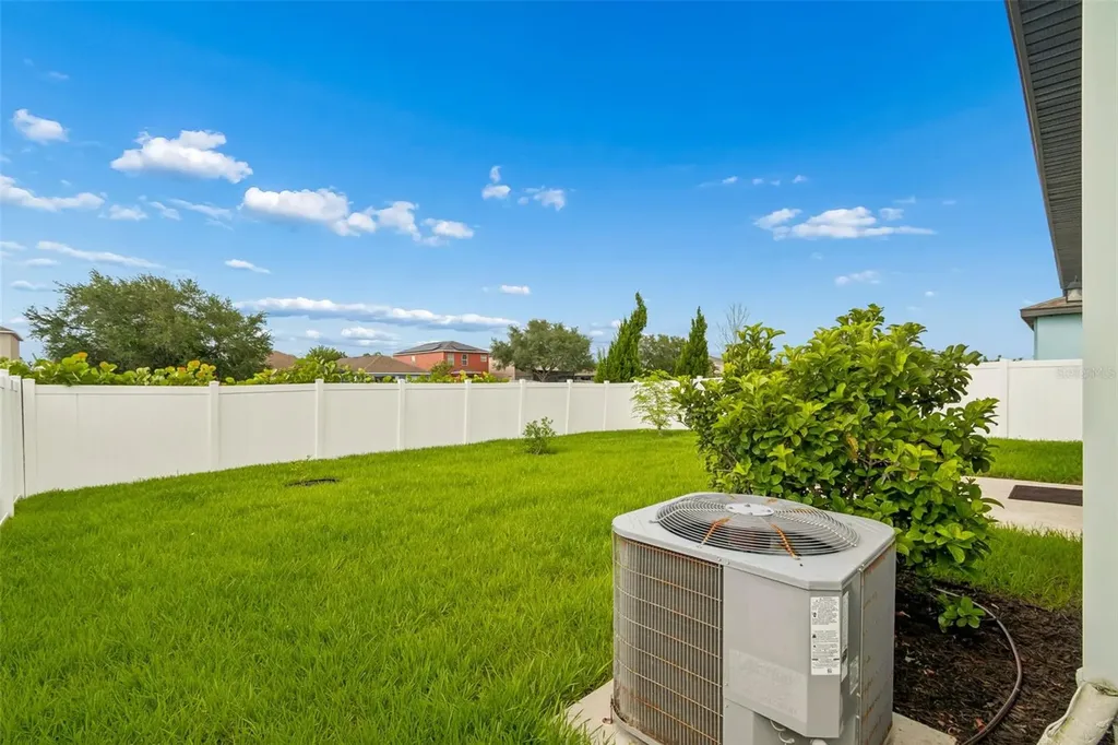 1261 Anchor Bend Drive Ruskin FL 33570