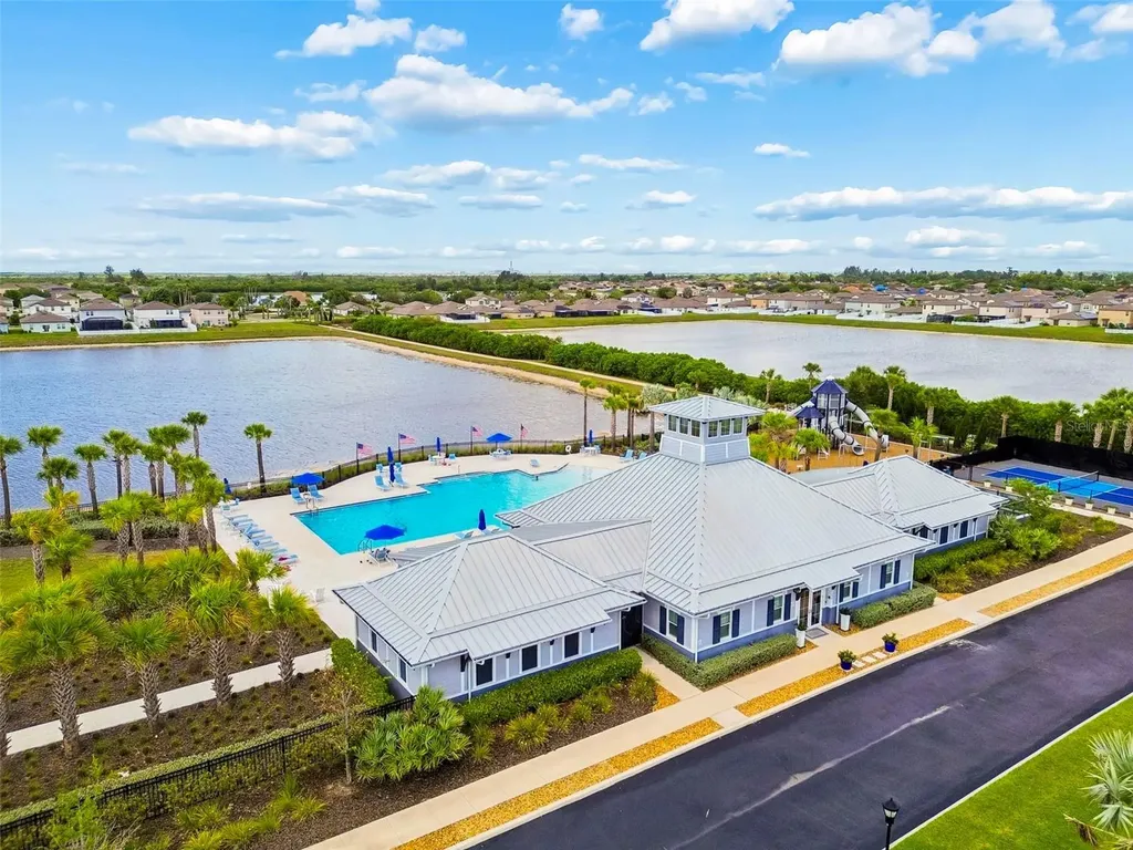 1261 Anchor Bend Drive Ruskin FL 33570