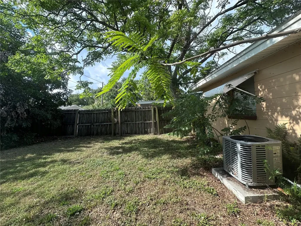 11452 104th Street Largo FL 33773