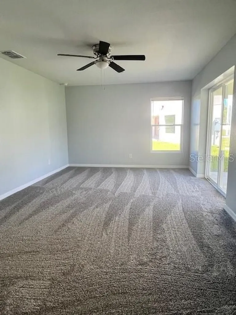 4076 Oak Loop Mulberry FL 33860