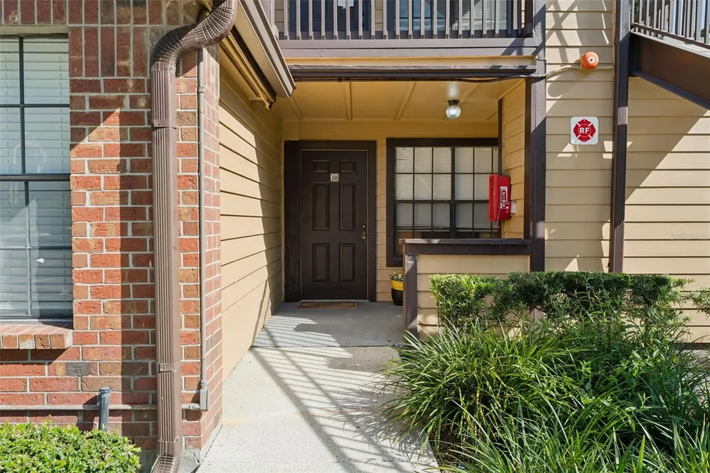 385 Woodside Drive Altamonte Springs FL 32701