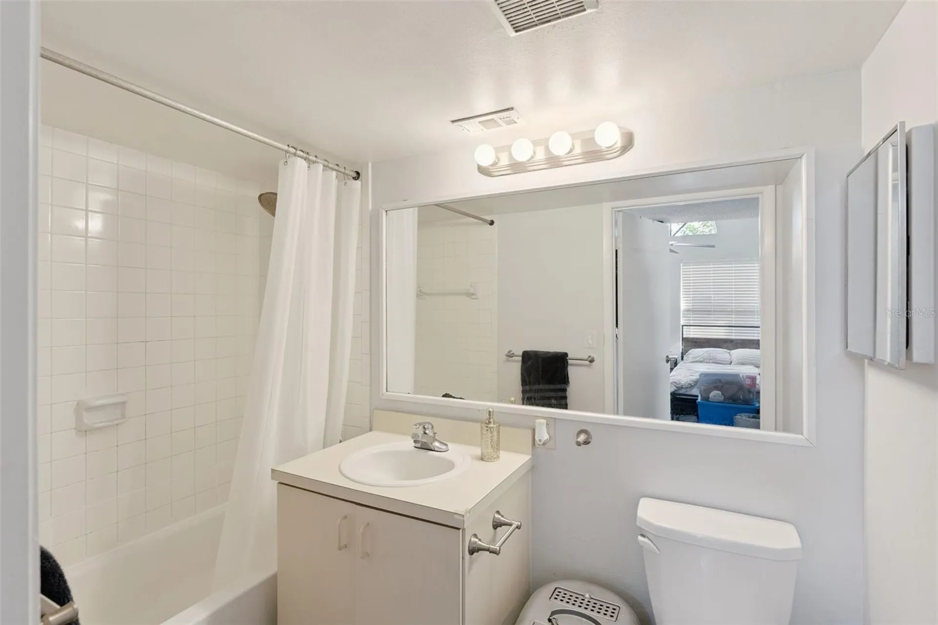 385 Woodside Drive Altamonte Springs FL 32701