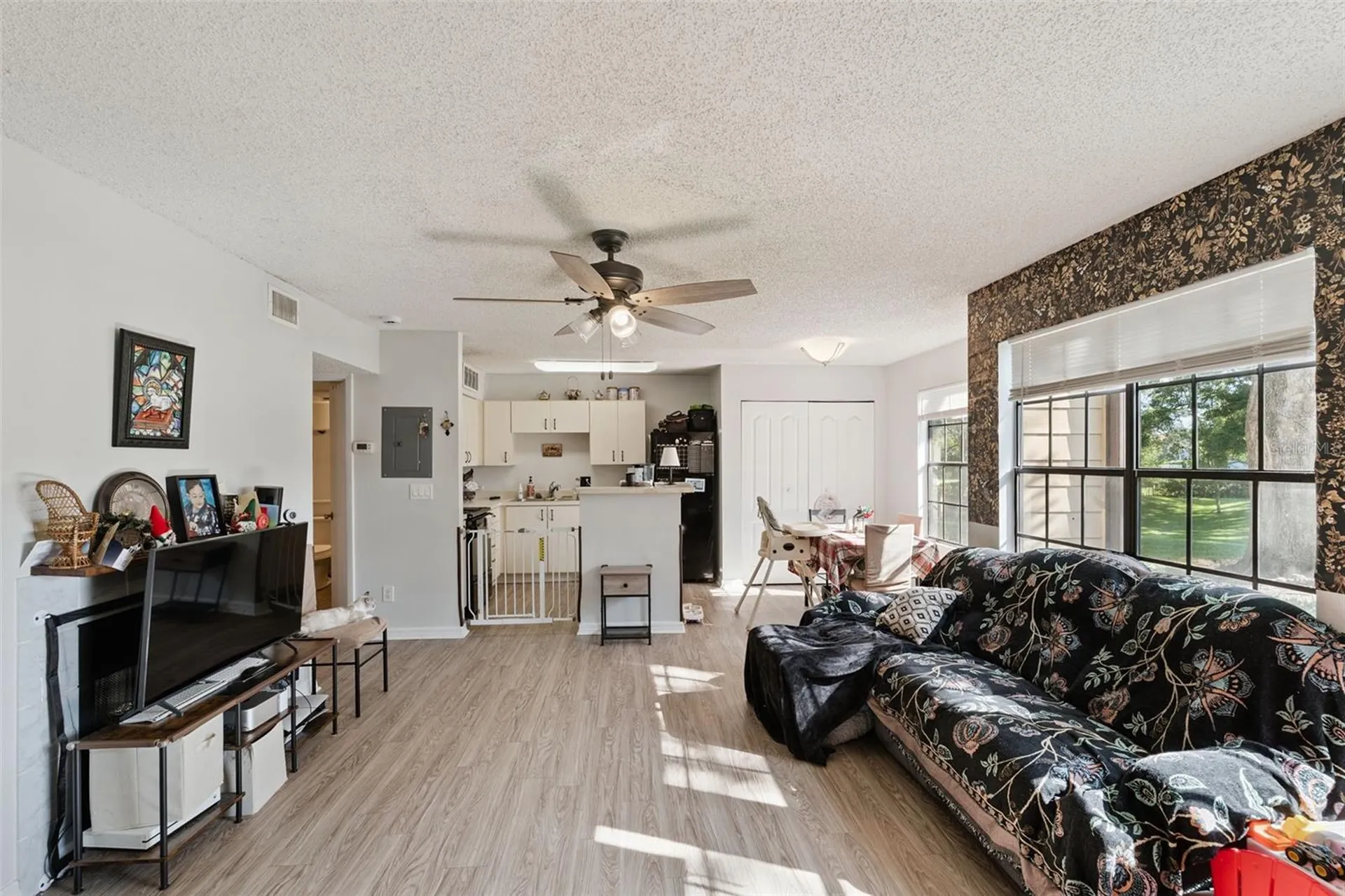 385 Woodside Drive Altamonte Springs FL 32701