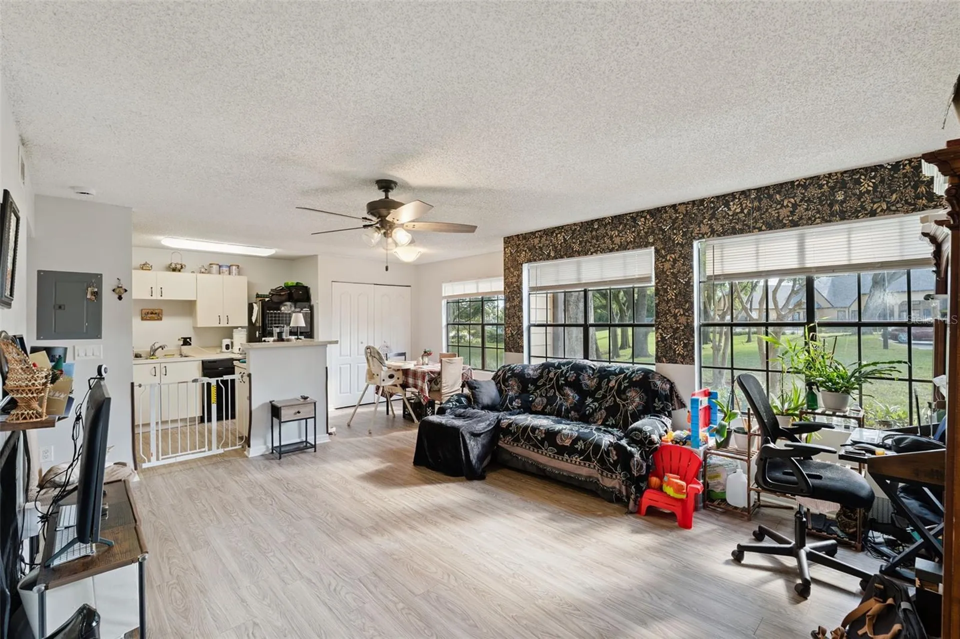 385 Woodside Drive Altamonte Springs FL 32701