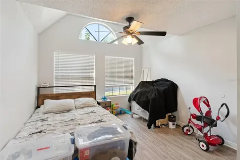 385 Woodside Drive Altamonte Springs FL 32701
