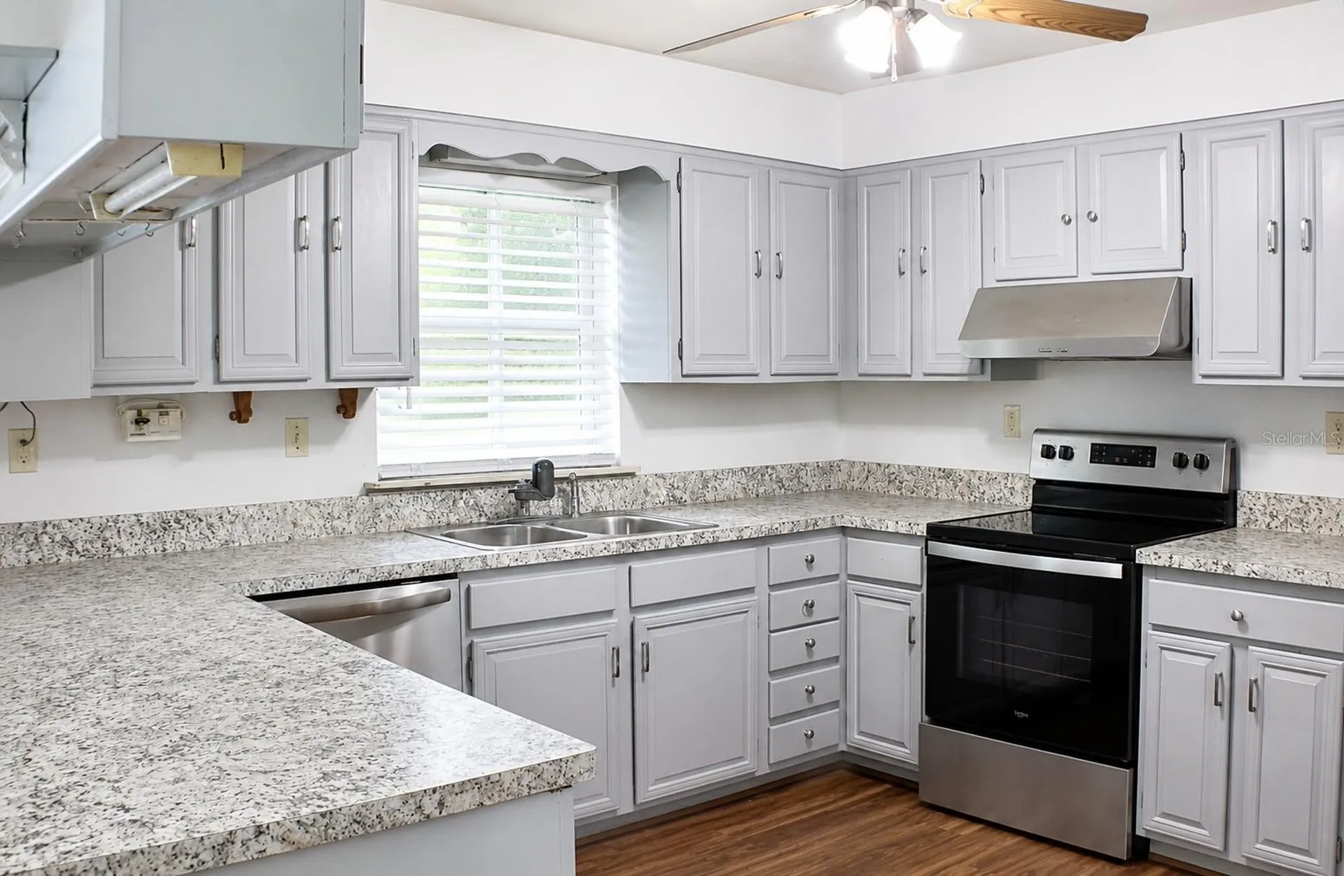 13124 NW 160th Avenue Morriston FL 32668