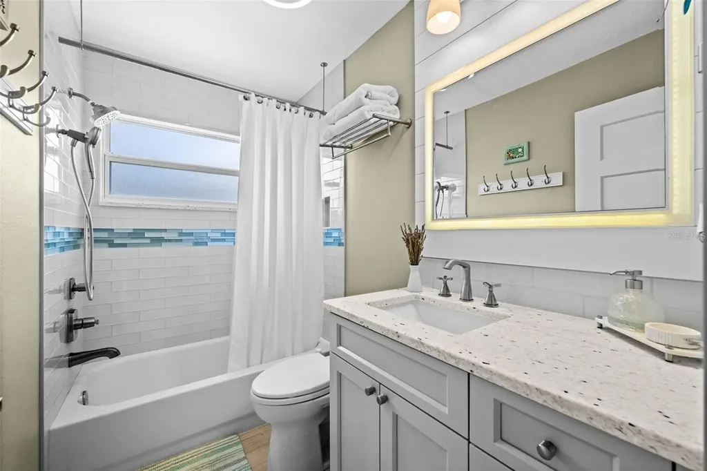 3370 Yonge Avenue Sarasota FL 34235