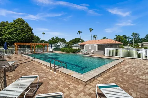 3370 Yonge Avenue Sarasota FL 34235