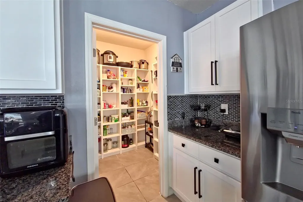 1292 Cascades Avenue Davenport FL 33837