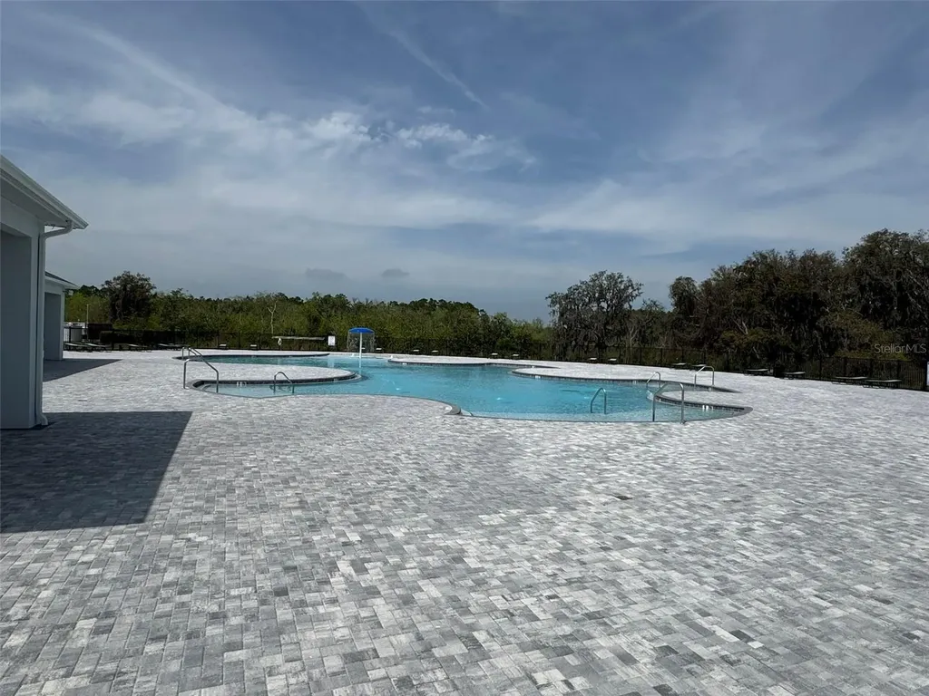 1292 Cascades Avenue Davenport FL 33837