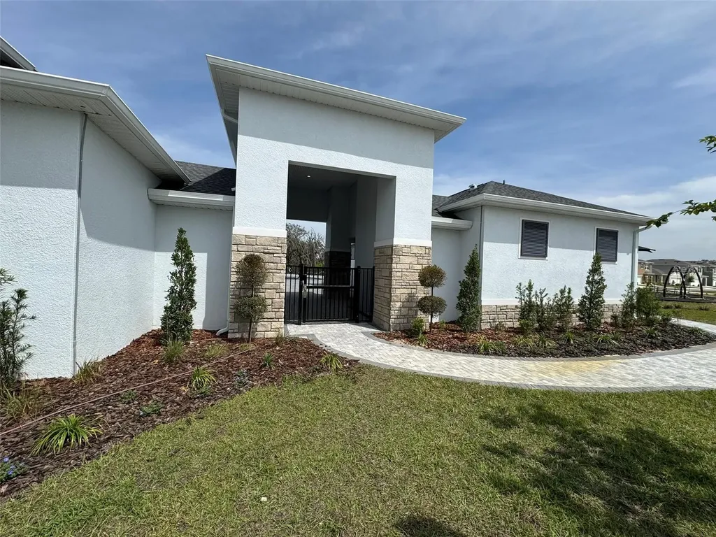 1292 Cascades Avenue Davenport FL 33837