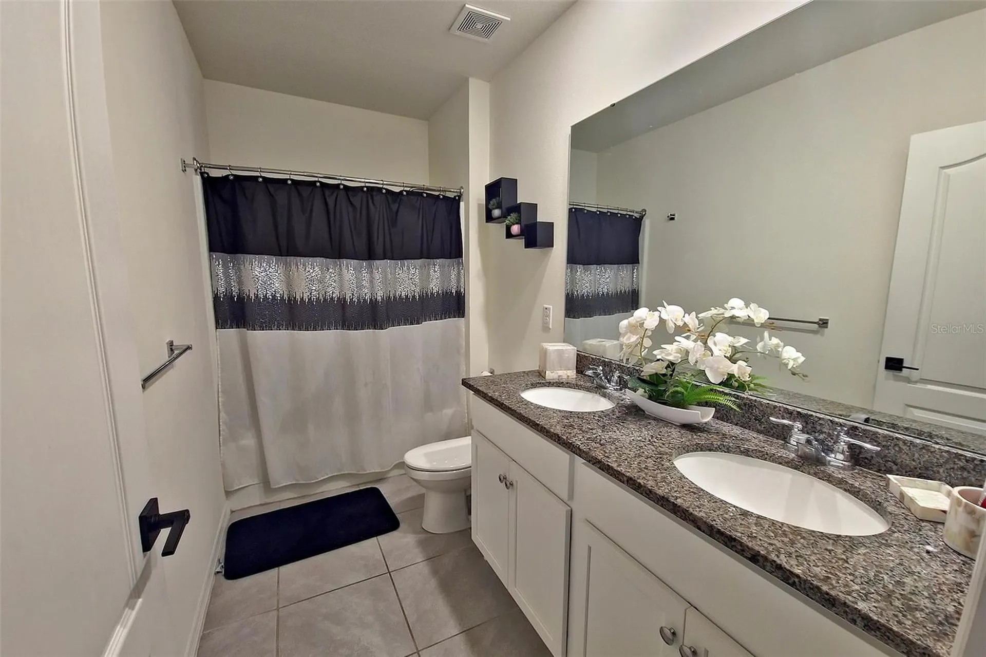 1292 Cascades Avenue Davenport FL 33837