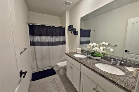 1292 Cascades Avenue Davenport FL 33837