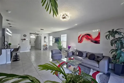 1292 Cascades Avenue Davenport FL 33837