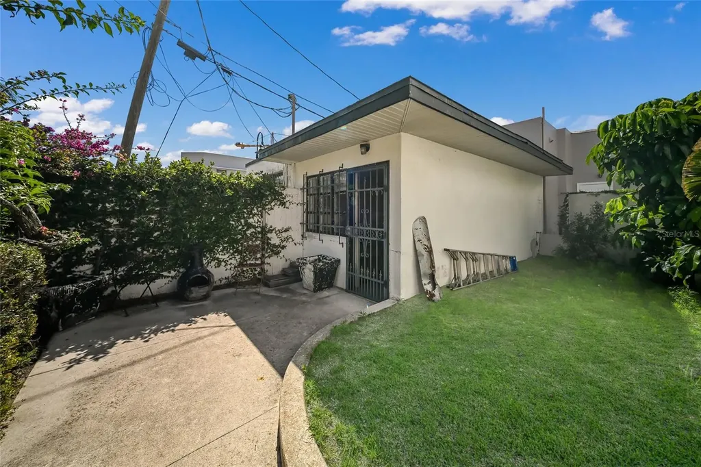 411 Burns Court Sarasota FL 34236
