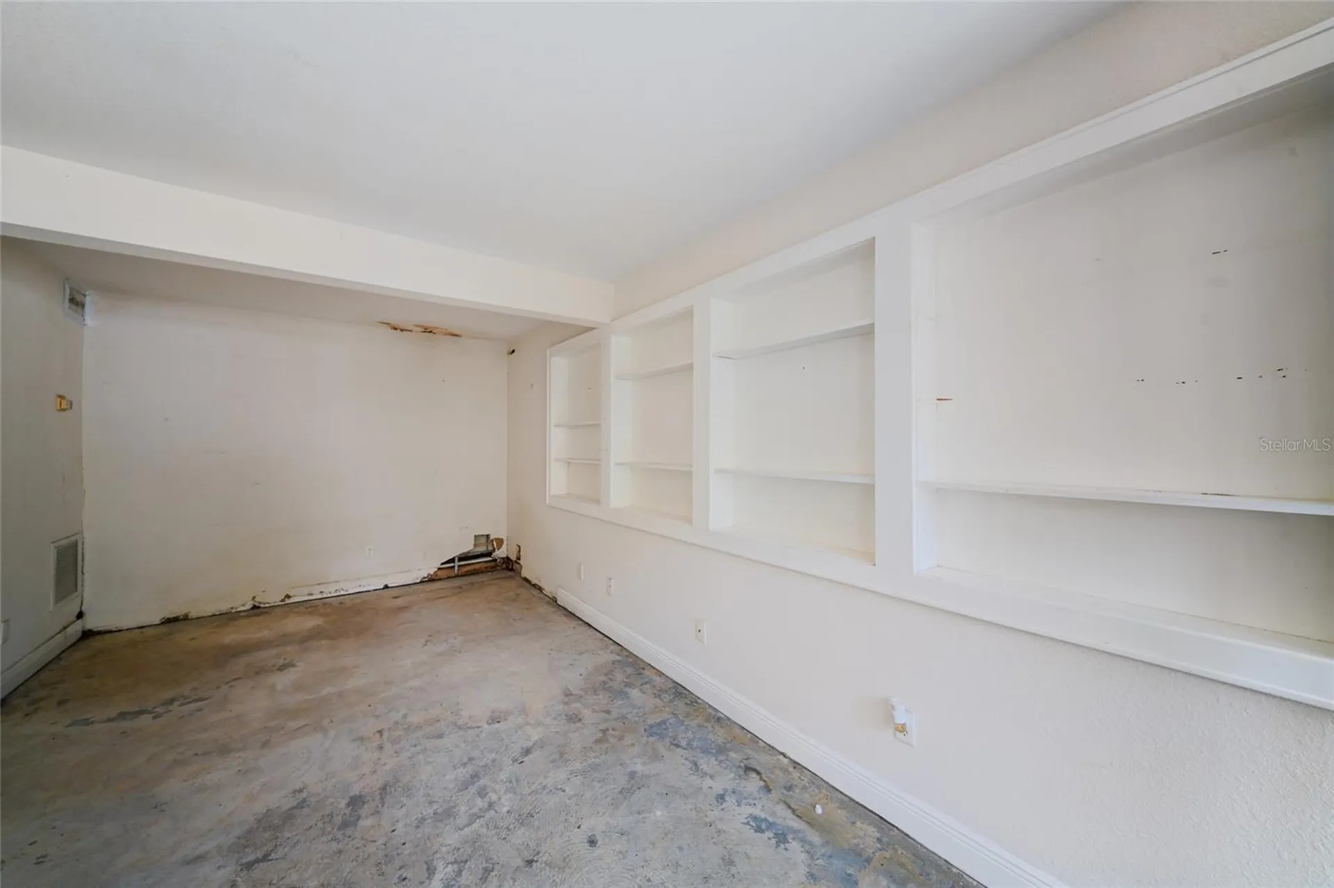 411 Burns Court Sarasota FL 34236