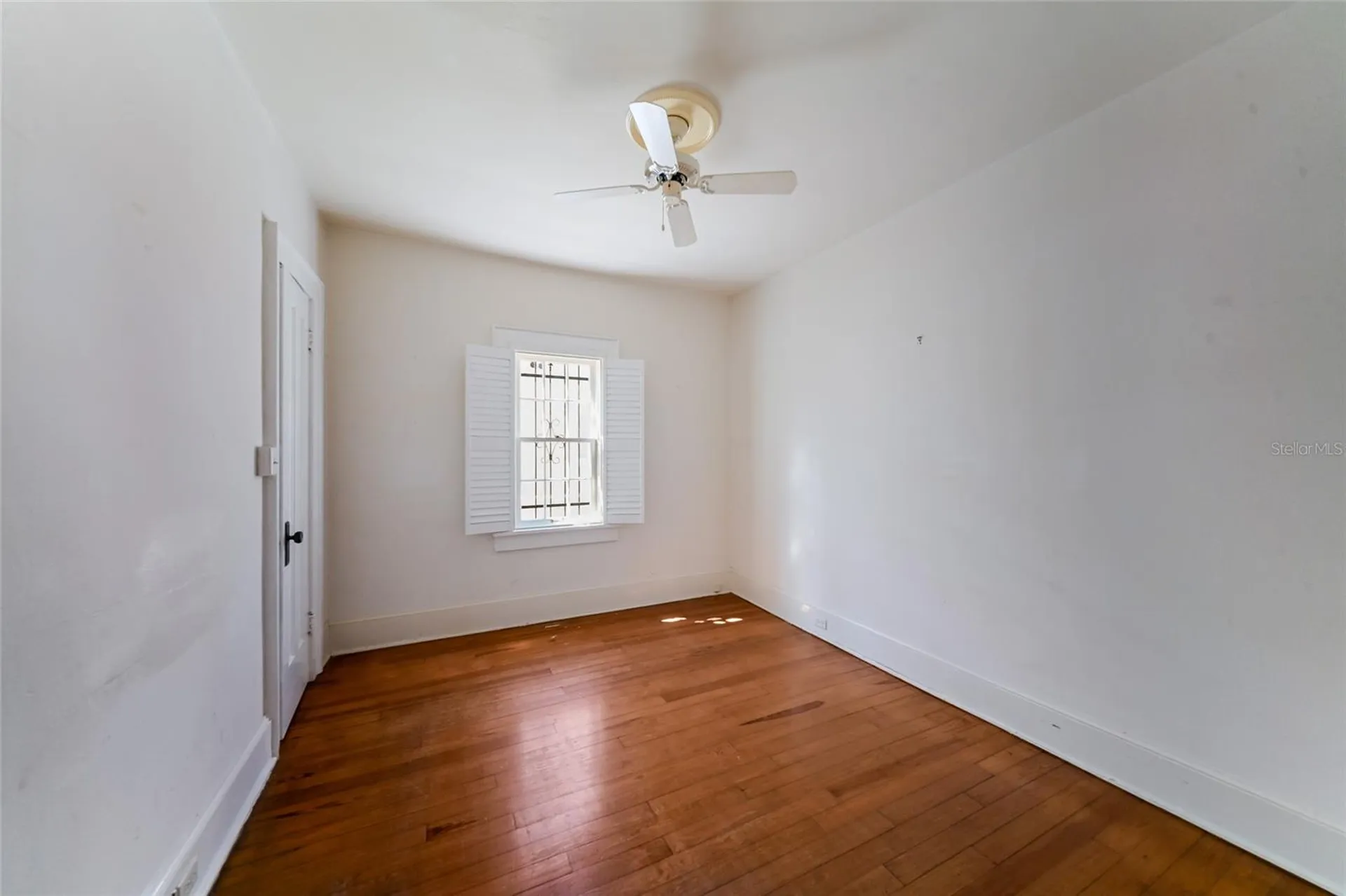 411 Burns Court Sarasota FL 34236