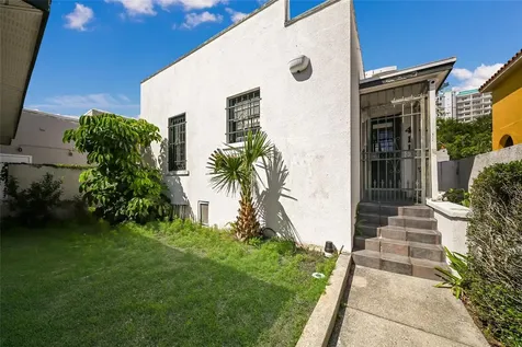 411 Burns Court Sarasota FL 34236