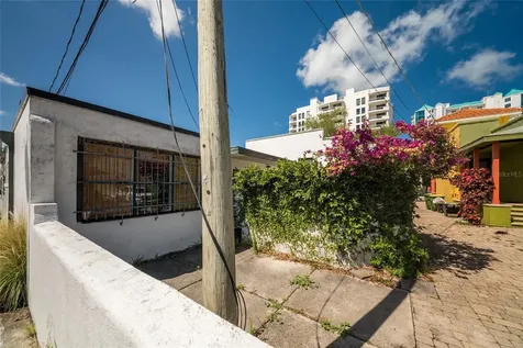 411 Burns Court Sarasota FL 34236