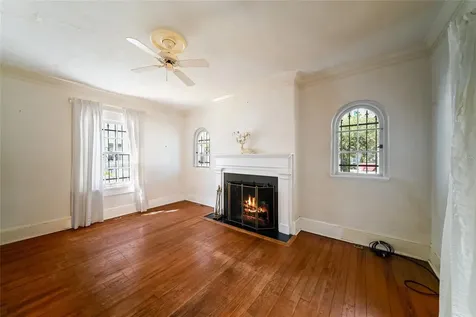 411 Burns Court Sarasota FL 34236