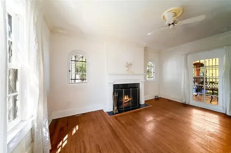 411 Burns Court Sarasota FL 34236