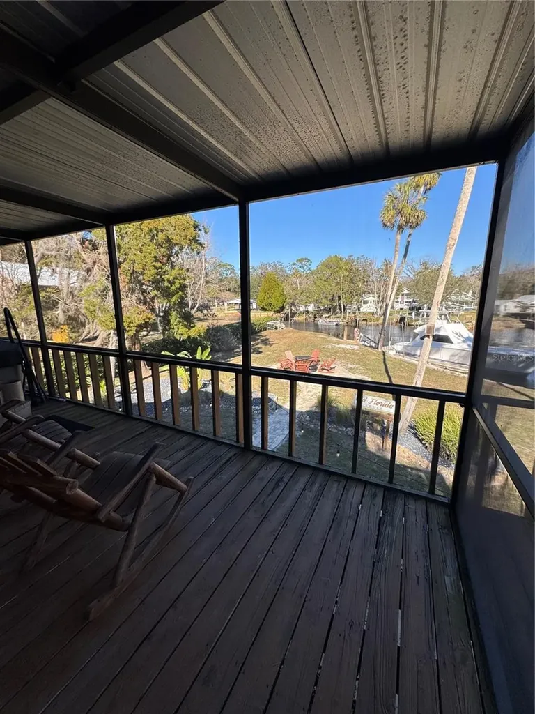 16645 W River Road Inglis FL 34449