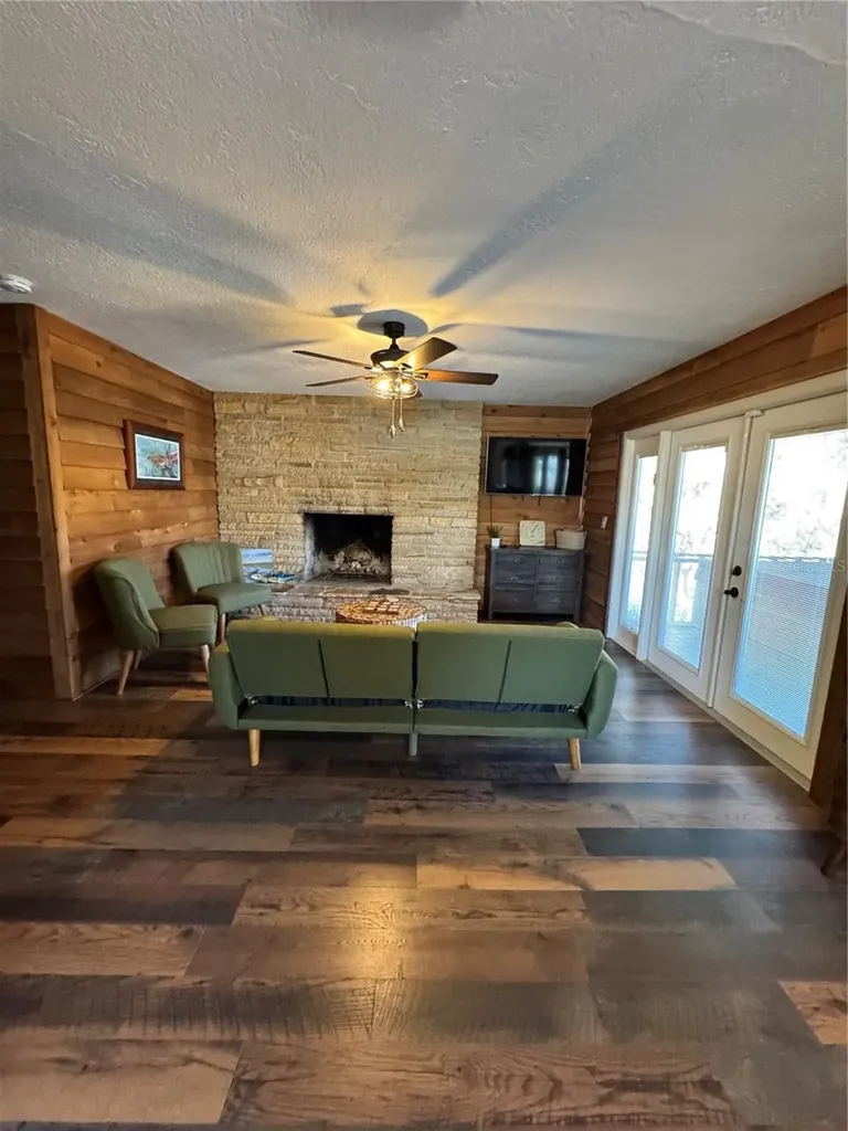 16645 W River Road Inglis FL 34449
