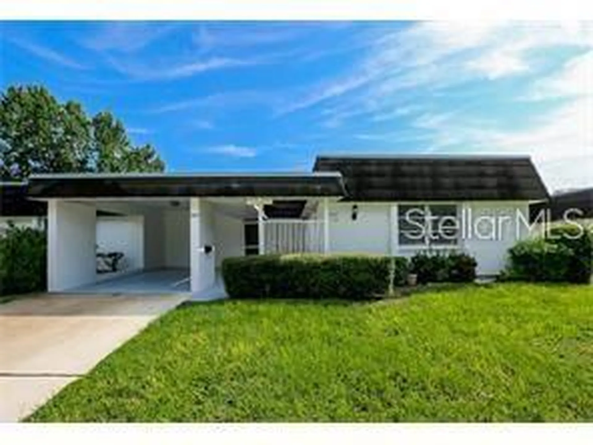 3925 Glen Oaks Drive E Sarasota FL 34232