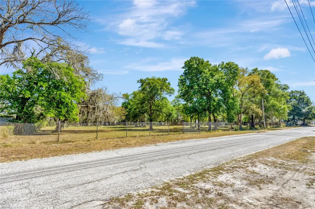 5501 N 37th Street Tampa FL 33610